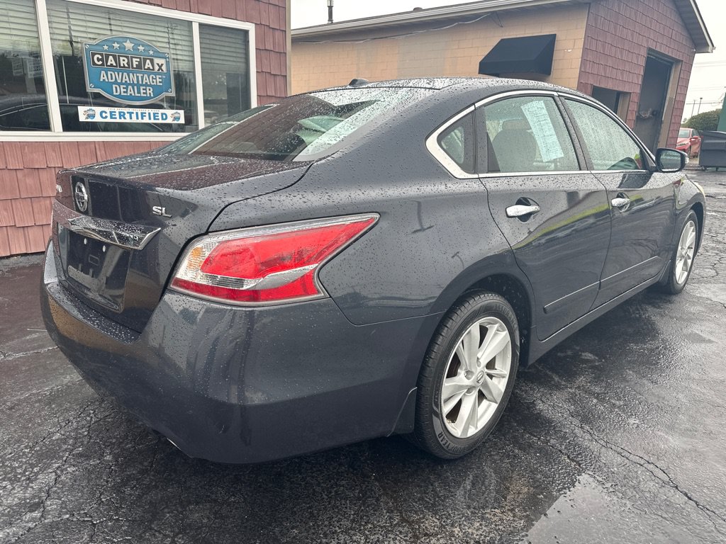 Used 2015 Nissan Altima 2.5 SL w/ Moonroof Package FWD image 5