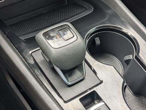 Used 2023 Nissan Rogue SV AWD/4WD image 28