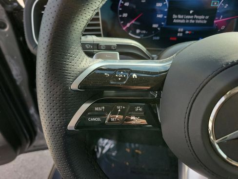 Certified 2026 Mercedes-Benz GLS 450 4MATIC image 33