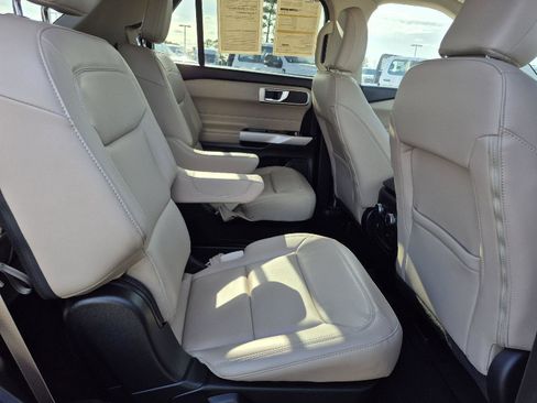 Certified 2022 Ford Explorer XLT w/ Equipment Group 202A image 26