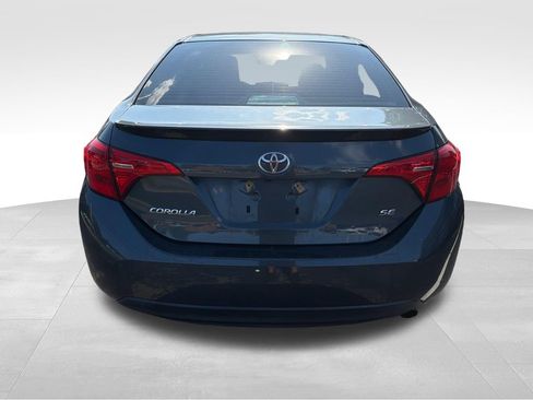 Used 2019 Toyota Corolla SE FWD image 4