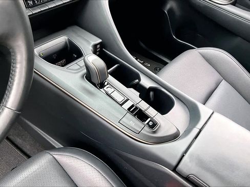 Certified 2023 Toyota Crown AWD/4WD image 17