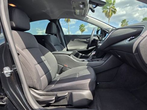 Used 2021 Chevrolet Malibu RS image 19