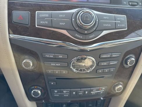 Used 2016 INFINITI QX80 4WD w/ Driver's Assistance Package image 21