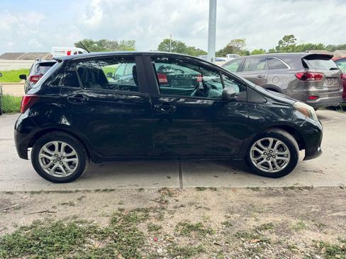 Used 2015 Toyota Yaris SE FWD image 4
