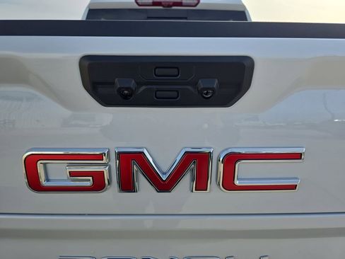 New 2026 GMC Sierra 1500 Denali w/ Denali Reserve Package AWD/4WD image 13