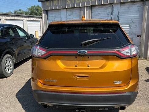 Used 2016 Ford Edge SEL w/ Equipment Group 201A AWD/4WD image 3
