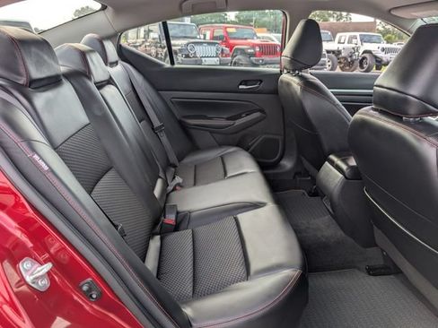 Used 2024 Nissan Altima 2.5 SR FWD image 29