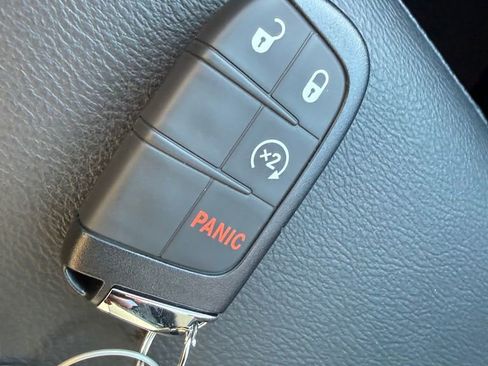 New 2026 Jeep Compass Latitude image 30