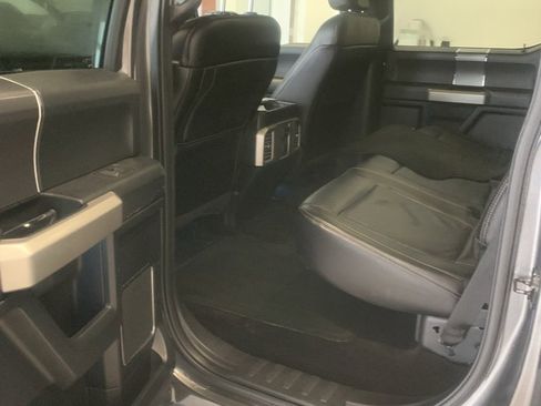 Used 2016 Ford F150 Lariat image 12