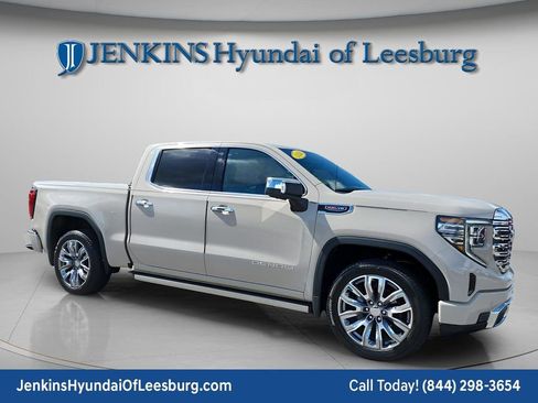 Used 2026 GMC Sierra 1500 Denali AWD/4WD image 2