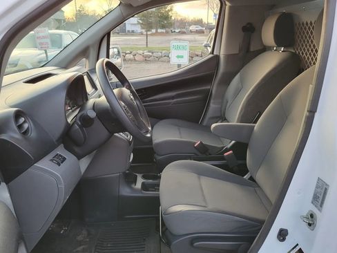 Used 2021 Nissan NV200 SV FWD image 2
