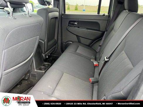 Used 2012 Jeep Liberty Sport w/ Popular Equipment Group AWD/4WD image 12