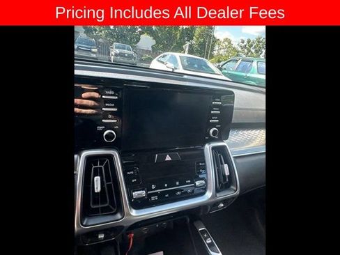 Used 2021 Kia Sorento EX FWD image 7