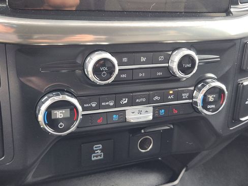 Used 2021 Ford F150 Lariat w/ Equipment Group 501A Mid image 35