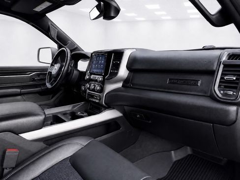 Used 2020 RAM 1500 Big Horn w/ Built-to-serve Edition AWD/4WD image 19