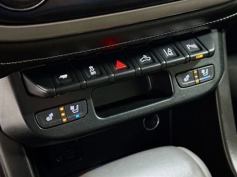 Used 2019 GMC Canyon Denali AWD/4WD image 22