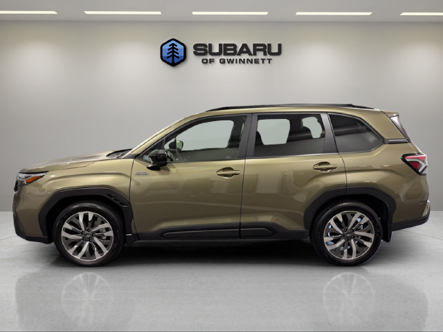 Used 2025 Subaru Forester Touring w/ Touring Package AWD/4WD image 2