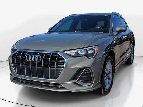 Used 2021 Audi Q3 2.0T Premium w/ Convenience Package image 9