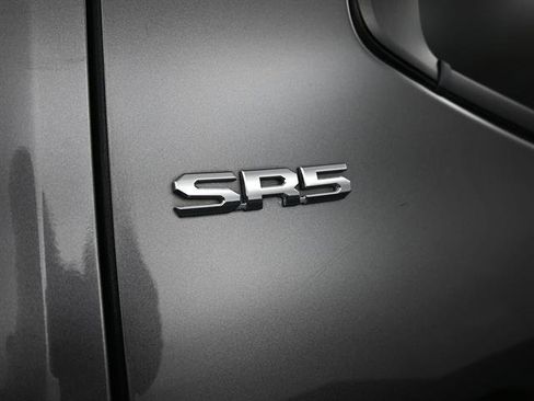 Certified 2022 Toyota Tundra SR5 image 5