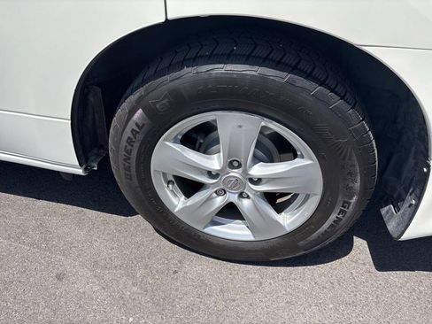 Used 2014 Nissan Quest SV FWD image 15
