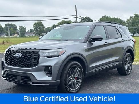 Certified 2025 Ford Explorer ST-Line w/ Premium Package AWD/4WD image 4