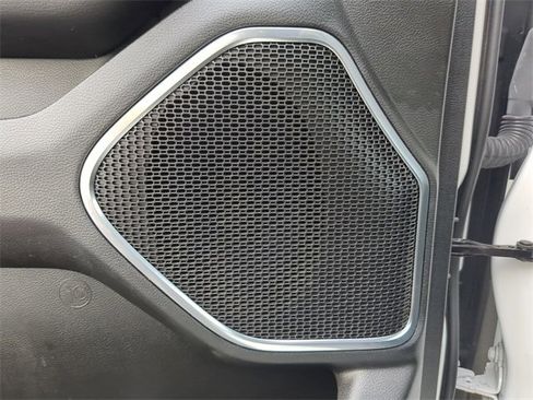 Used 2024 RAM 1500 Laramie image 21