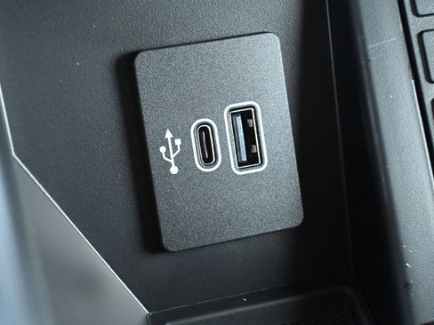 New 2025 Ford F150 King Ranch w/ FX4 Off-Road Package image 30