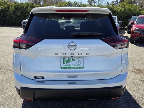 New 2026 Nissan Rogue SV image 9