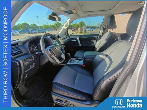 Used 2022 Toyota 4Runner SR5 Premium w/ Moonroof Package RWD image 14
