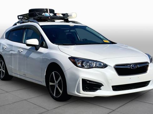 Used 2019 Subaru Impreza 2.0i Premium AWD/4WD image 3