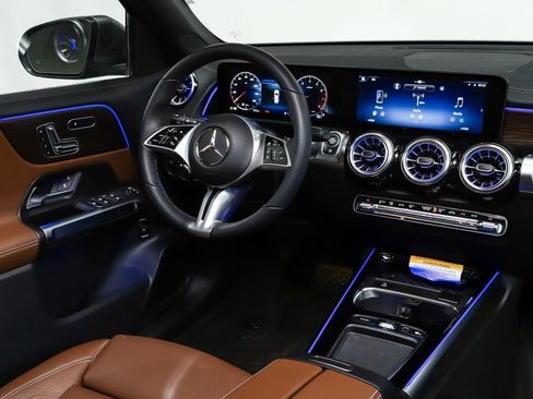 New 2026 Mercedes-Benz GLB 250 4MATIC image 12