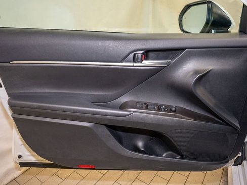 Used 2024 Toyota Camry LE image 10