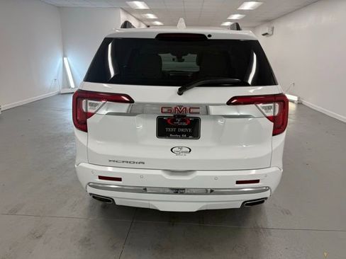Used 2023 GMC Acadia Denali w/ Denali Technology Package image 7