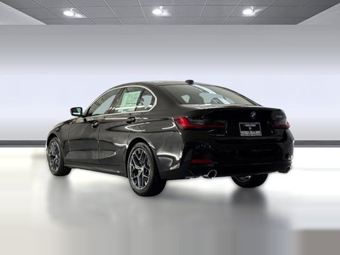 Used 2026 BMW 330i Sedan w/ Premium Package RWD image 3