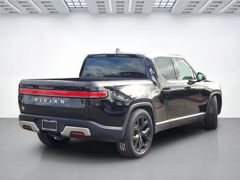Used 2022 Rivian R1T Adventure image 11
