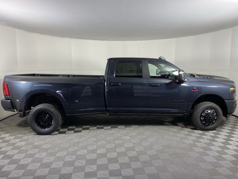 New 2026 RAM 3500 Laramie AWD/4WD image 7