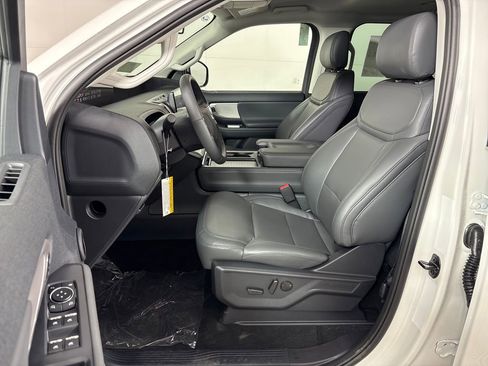 New 2026 Ford Expedition Max Active RWD image 30