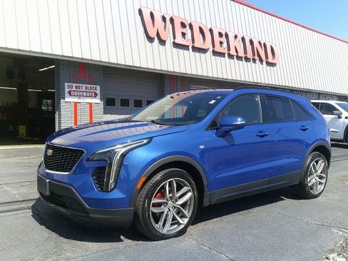 Used 2021 Cadillac XT4 Sport w/ Cold Weather Package AWD/4WD image 1