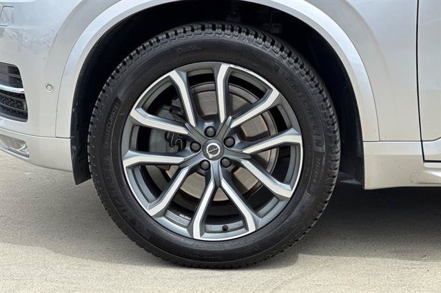 Used 2017 Volvo XC90 T6 Momentum w/ Vision Package AWD/4WD image 33