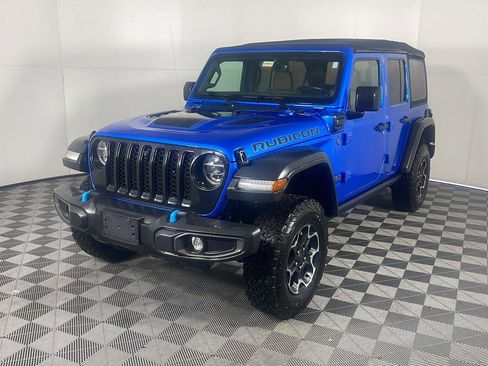Used 2021 Jeep Wrangler Unlimited Rubicon 4xe w/ Cold Weather Group AWD/4WD image 2