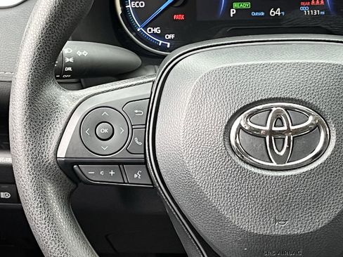 Used 2024 Toyota RAV4 LE AWD/4WD image 12