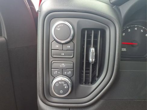 Used 2024 GMC Sierra 2500 Pro w/ Convenience Package AWD/4WD image 18