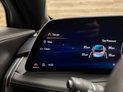 Used 2024 Cadillac XT4 Premium Luxury w/ Technology Package image 18