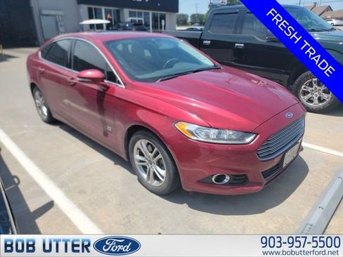 Used 2016 Ford Fusion Energi Titanium FWD image 2