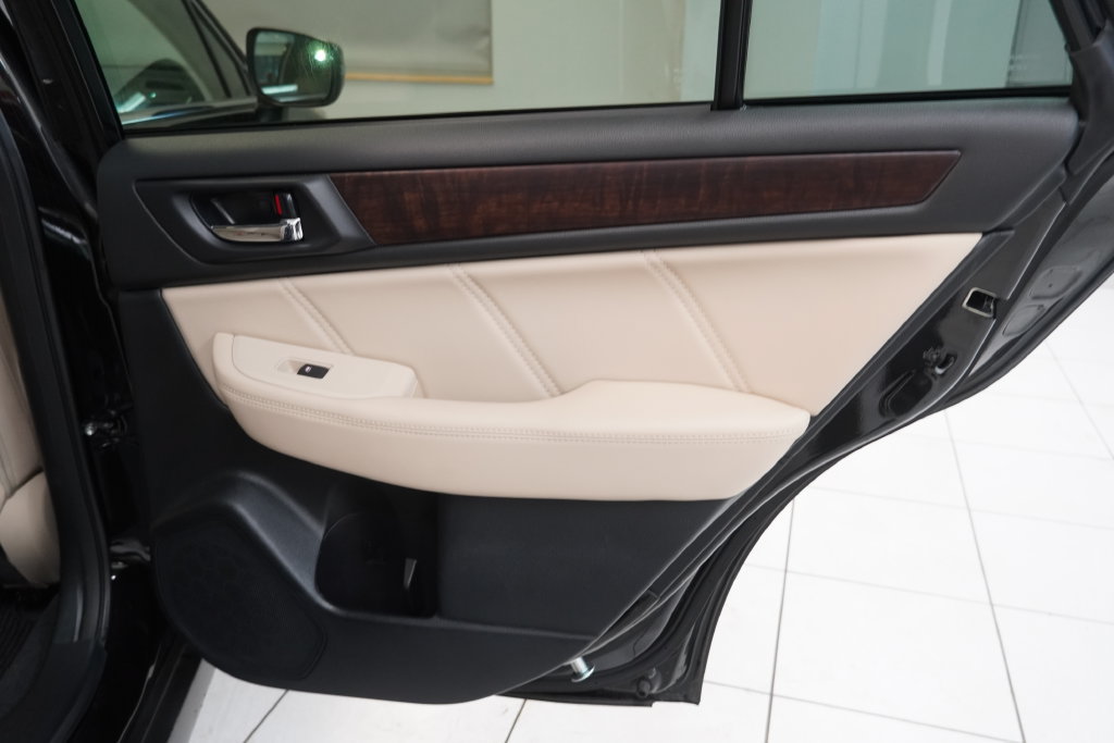 Used 2019 Subaru Outback 2.5i Limited AWD/4WD image 34