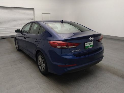 Used 2017 Hyundai Elantra SE FWD image 5