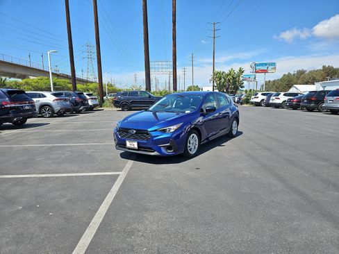 Used 2024 Subaru Impreza 2.0i image 3