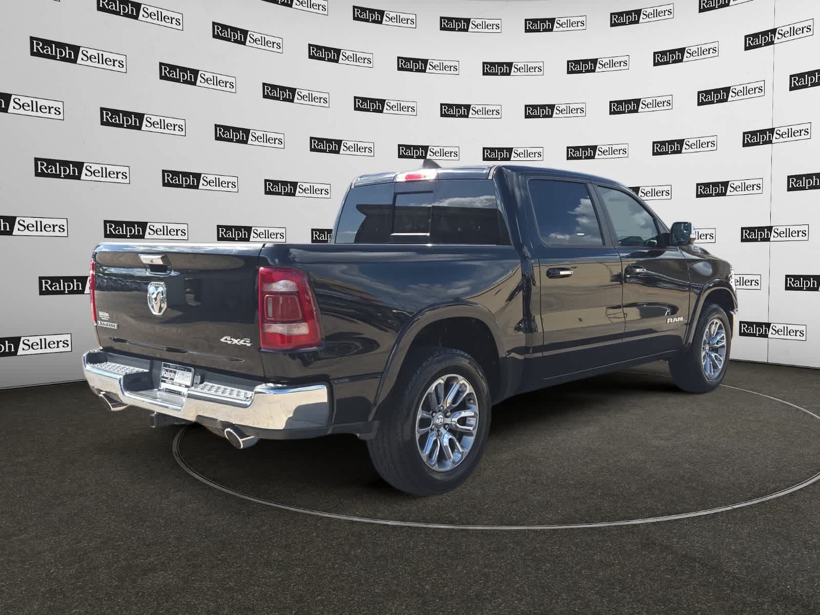 Used 2022 RAM 1500 Laramie AWD/4WD image 6
