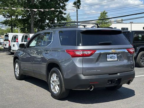 Used 2020 Chevrolet Traverse LT w/ Driver Confidence II Package AWD/4WD image 6